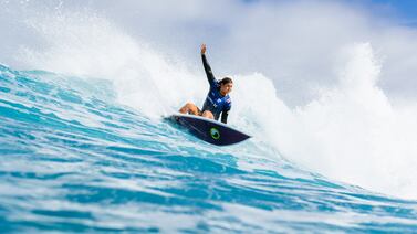 Brisa Hennessy logró podio en la cuarta etapa del Tour Mundial de surf