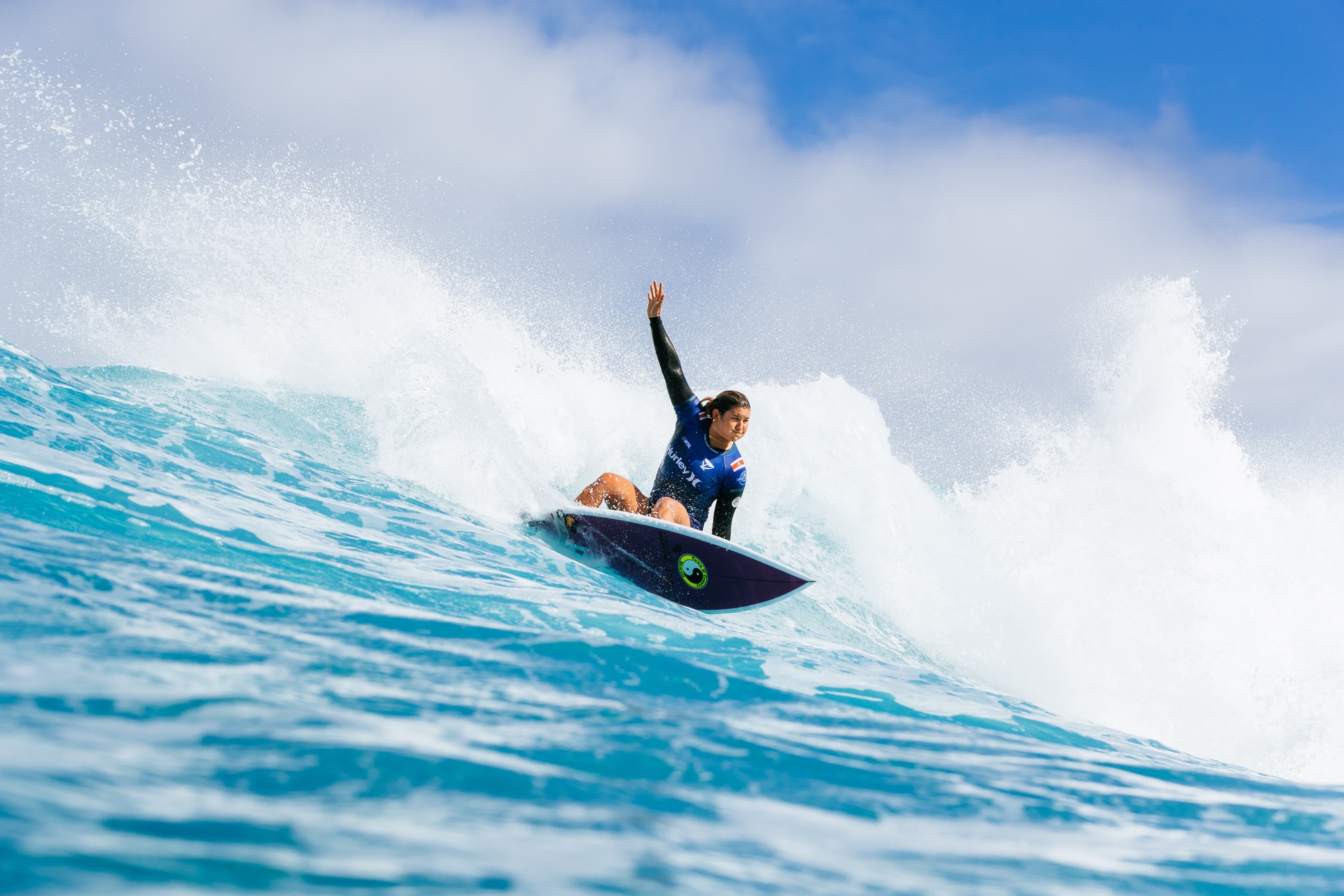 Brisa Hennessy tendrá un desafío importante este miércoles, en la recta final del Hurley Pro, en Sunset Beach.
