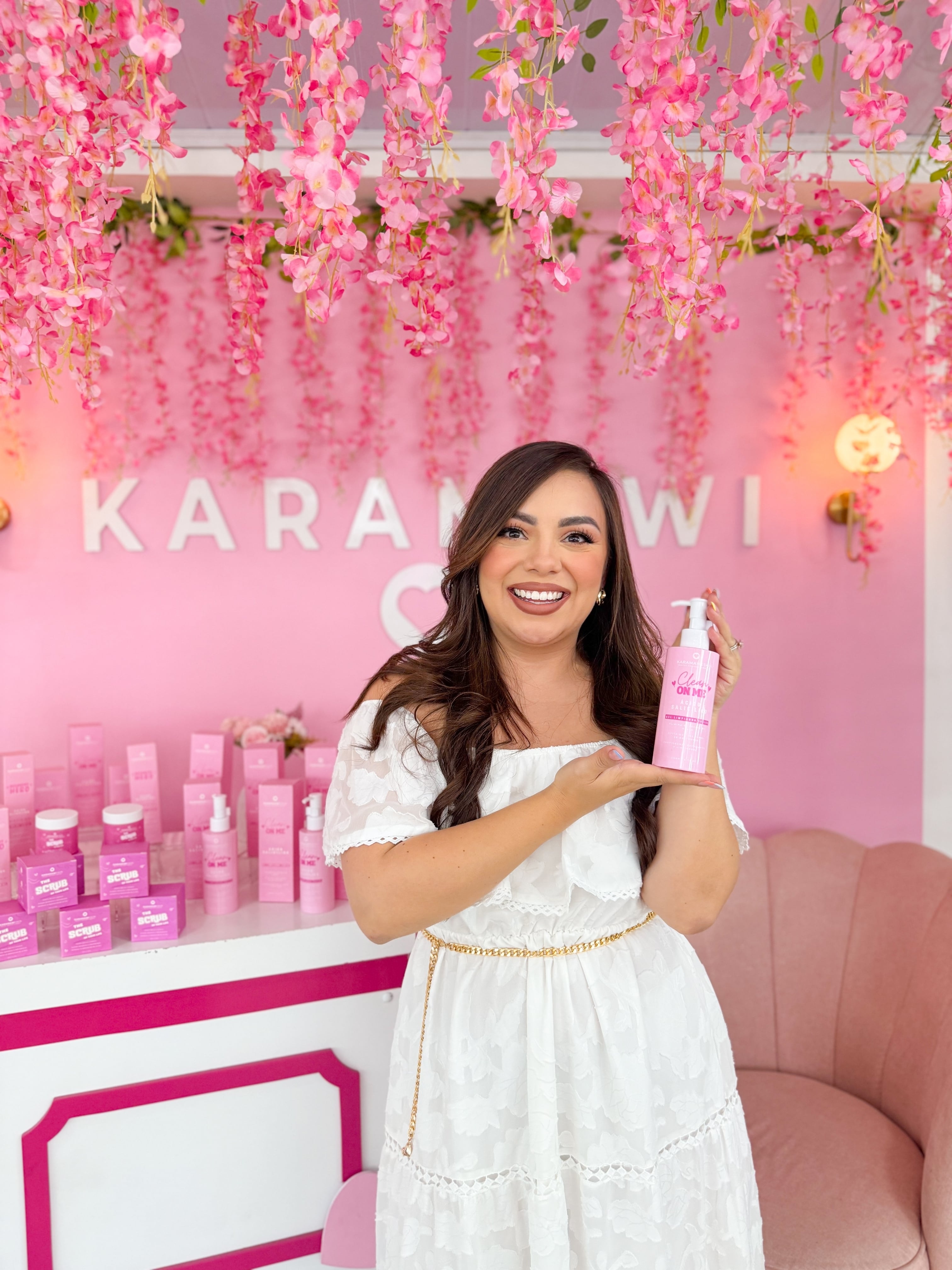 Mariana Uriarte, maquillista y dueña de Karamawi, participante de Mira quién baila 2025