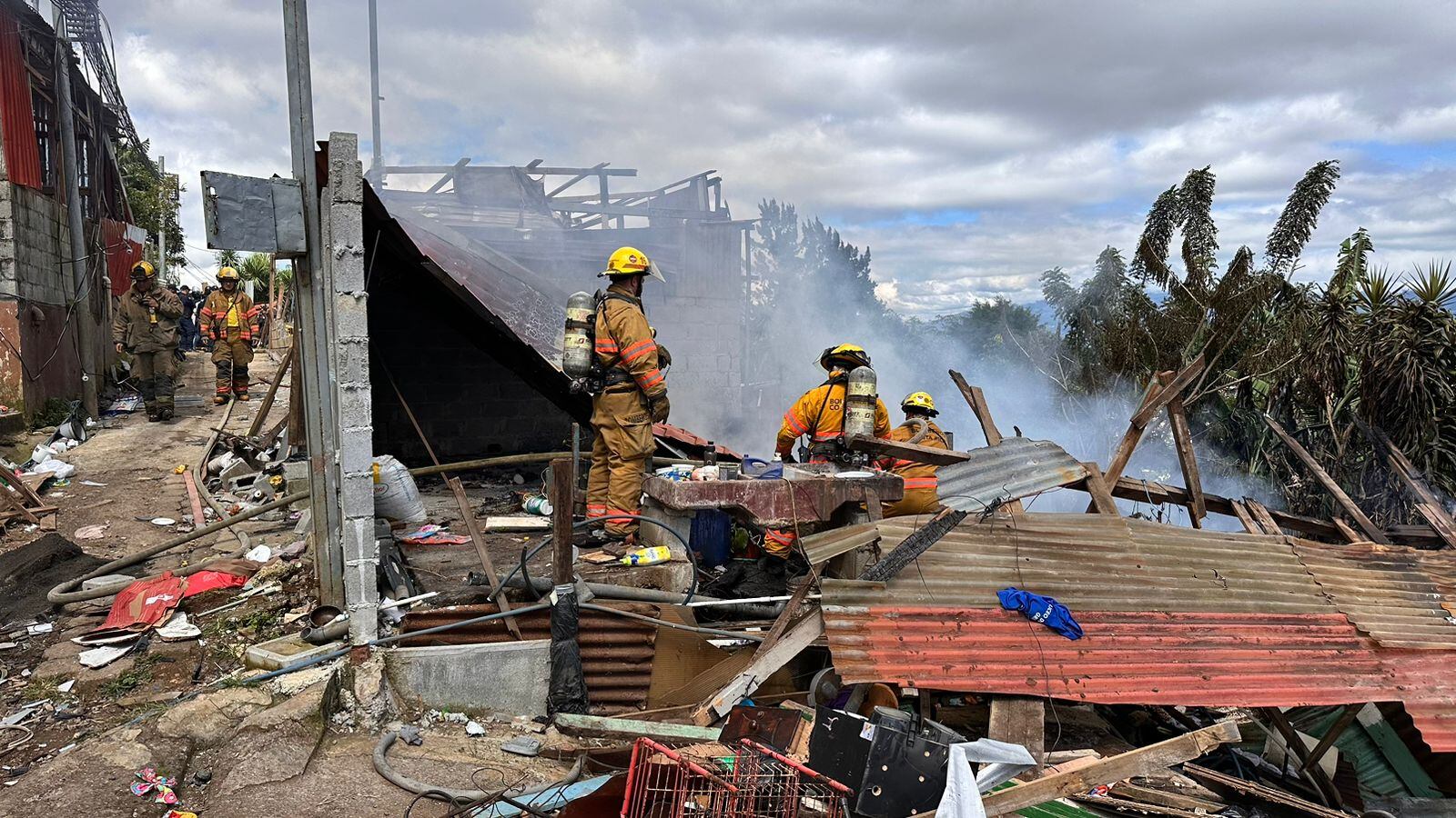 Incendio en desalojo en Curridabat