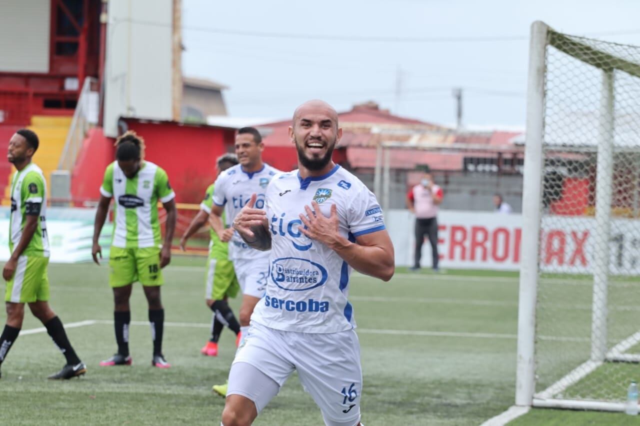 Limón - Jicaral. Estadio Ebal Rodríguez. Prensa.