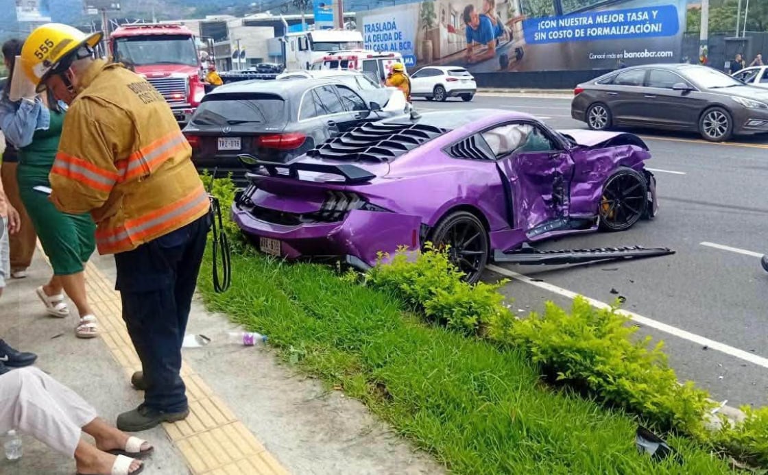 El Mustang estaba a la venta en una página de internet, por suerte no hubo heridos