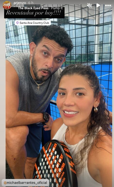 Michael Barrantes no pierde el tiempo y practica pádel con su esposa. Instagram Andrea Apú.