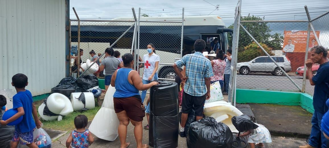 Vecinos de Bebedero y Corobicí, en Guanacaste, dejaron los albergues para regresar a sus hogares. Foto CNE.