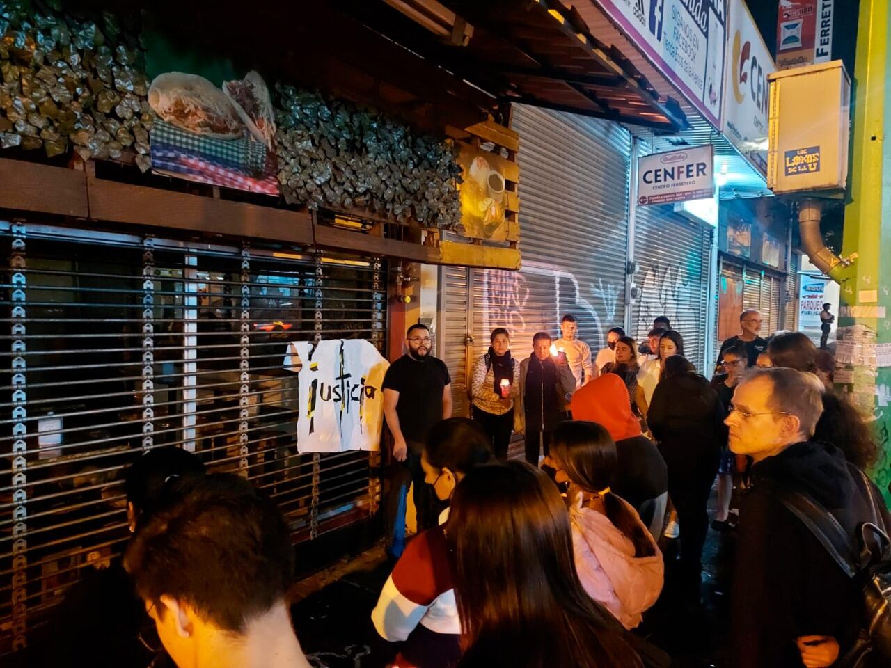 Vigilia para exigir justicia por las muertes de Marco Calzada y Manfred Barberena. Foto Raquel Vargas.