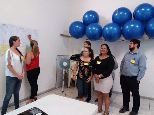 Aprenda gratis a guiar a sus hijos en el manejo de redes sociales