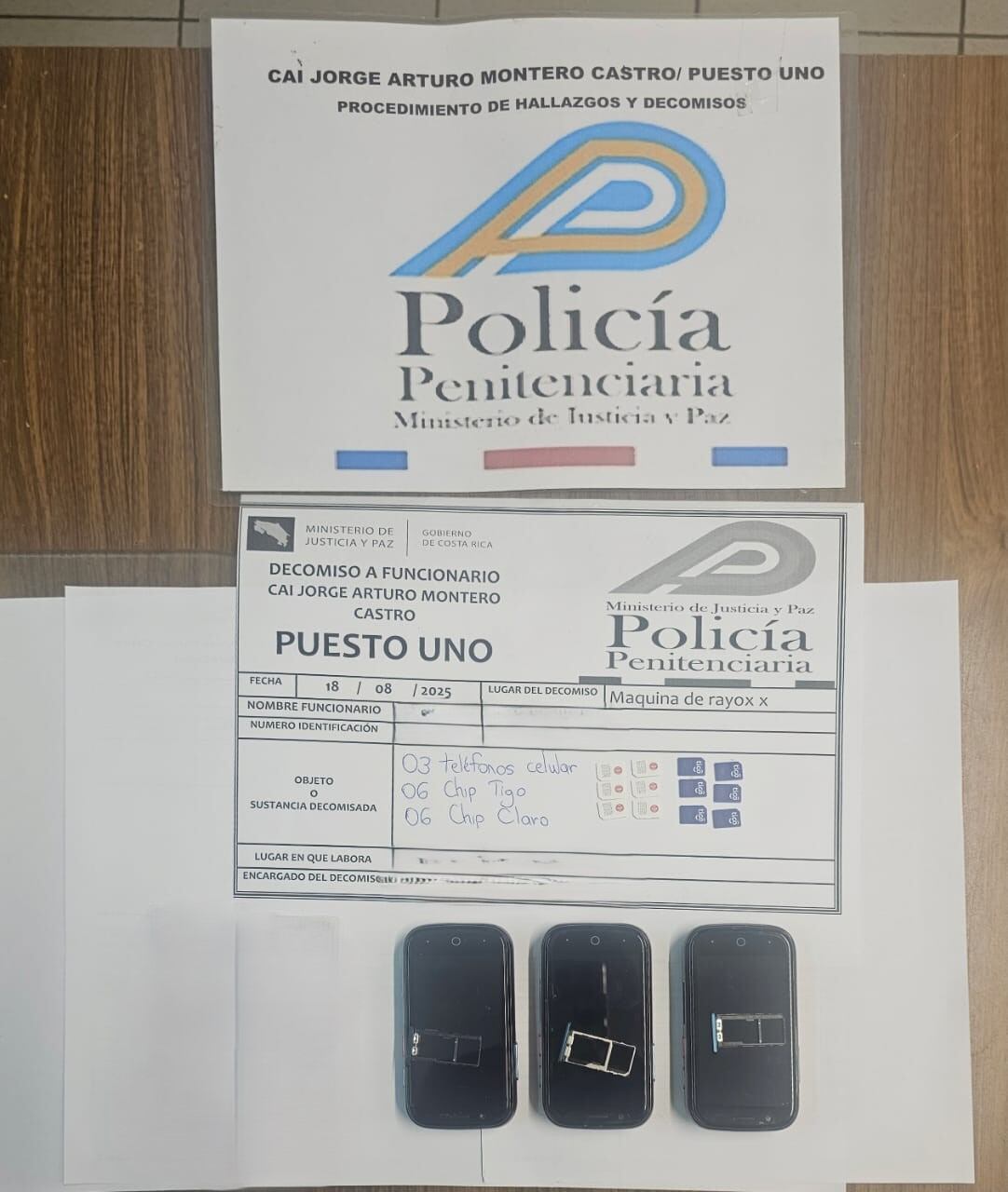 Un policía penitenciario fue detenido al tratar de meter celulares en la cárcel