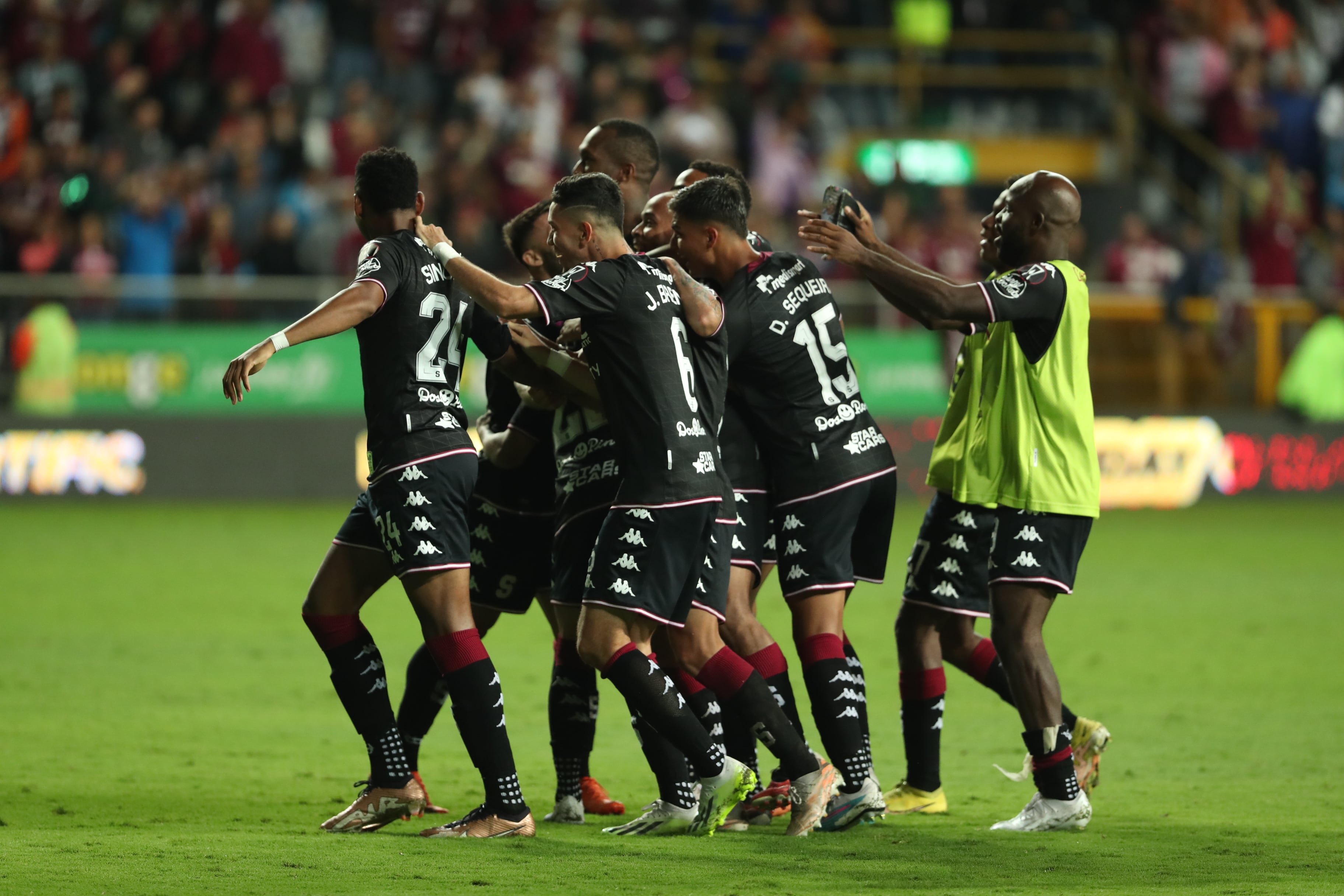 13/10/2023, San José, Estadio Ricardo Saprissa, semifinal del torneo de copa 2023 entre el Deportivo Saprissa y el Club Sport Herediano.