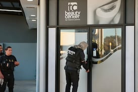 Exmodelo sospechosa de lavar dinero con bienes de su esposo asesinado tiene una estética en Alajuela