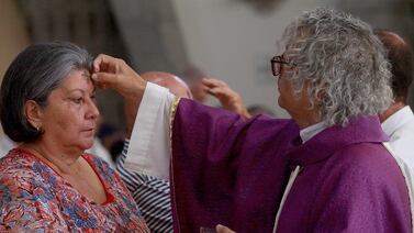 Miércoles de ceniza: este es el especial proceso con el cual se prepara la ceniza