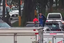 Inseguridad motiva a personas a comprar un arma para defenderse: Expertos explican el porqué y los riesgos