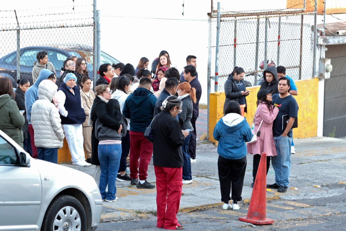 Habitantes de la capital reaccionan ante la activación de la alerta sísmica por un nuevo sismo en México.