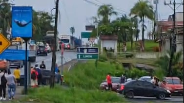 Mortal balacera contra pareja a plena luz del día deja un sangriento escenario