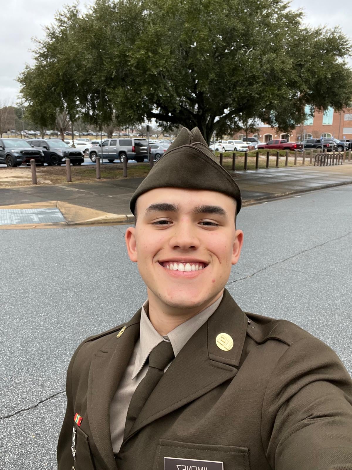 Julio César Jiménez salió de Miramar a los 17 años y, tras atravesar una etapa en la que no sabía qué hacer con su vida, encontró en el ejército una oportunidad para cambiar su historia.