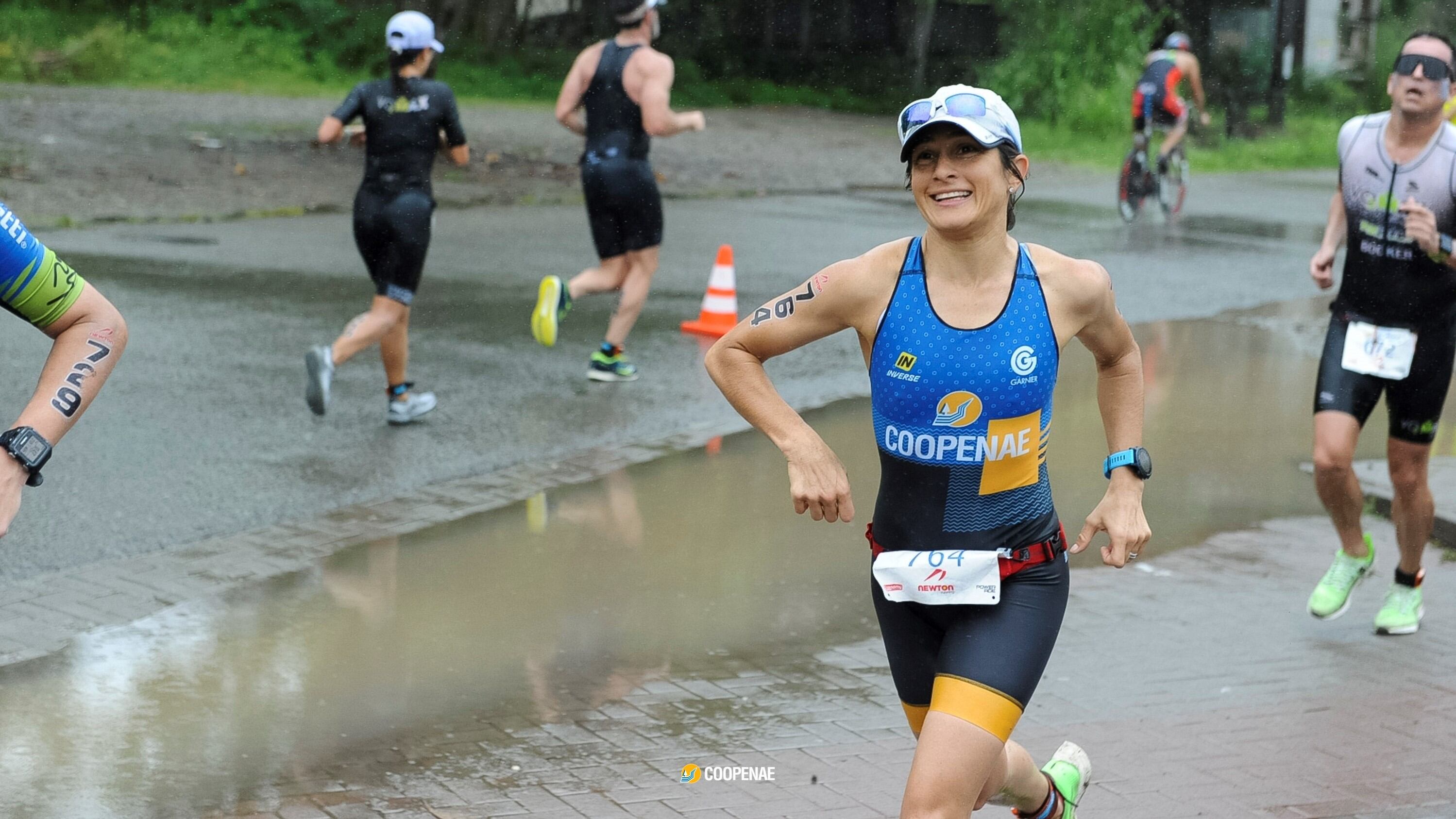 Anne Haehner, mamá y triatleta. Cortesía.