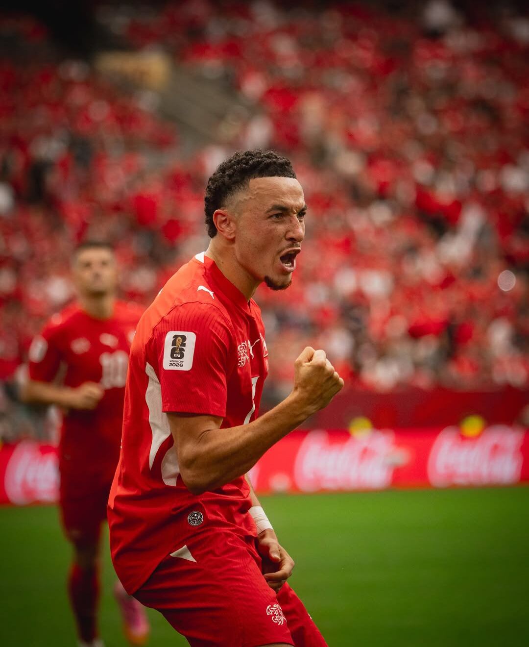 Suiza clasificó a la próxima ronda del Mundial 2026 al derrotar a Canadá y ganar el grupo B.