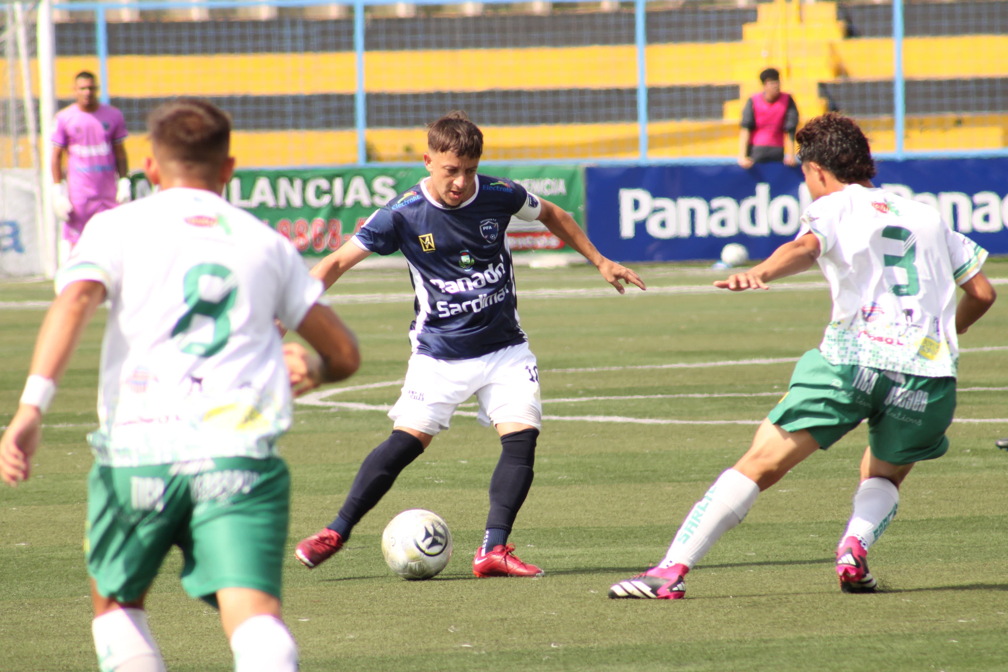 Sarchí, segunda división