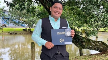 Nicaragüense pasó de ser peón en bananeras y piñeras a estudiante modelo en la Universidad Nacional de Costa Rica