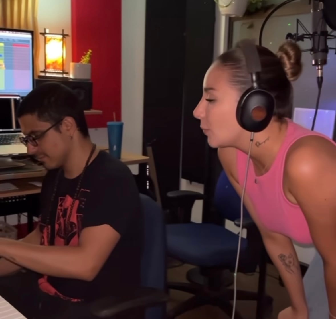 Expresentadora y periodista Karla Avilés