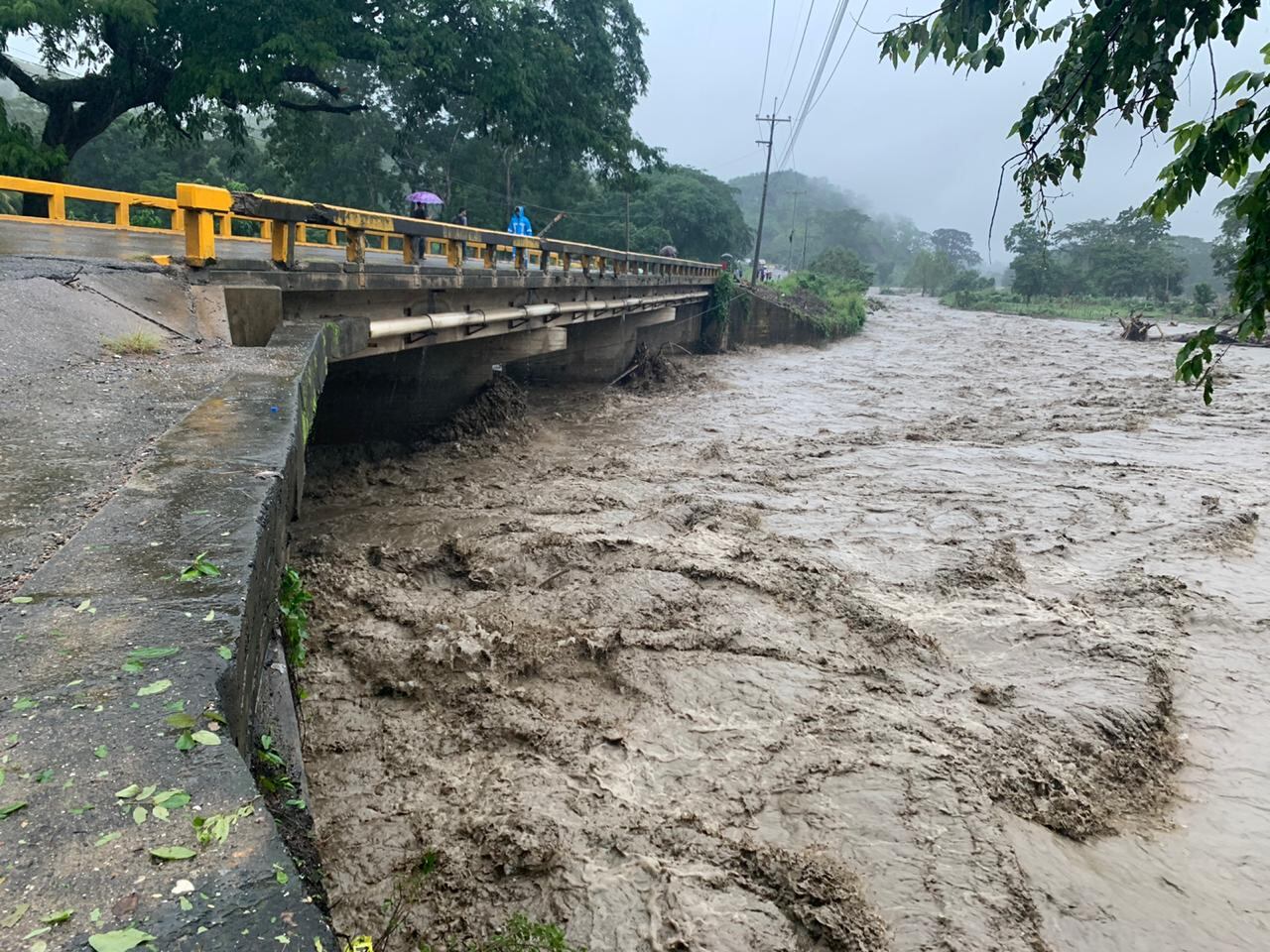Honduras también fue golpeado por el paso del huracán Iota. Foto Copeco.