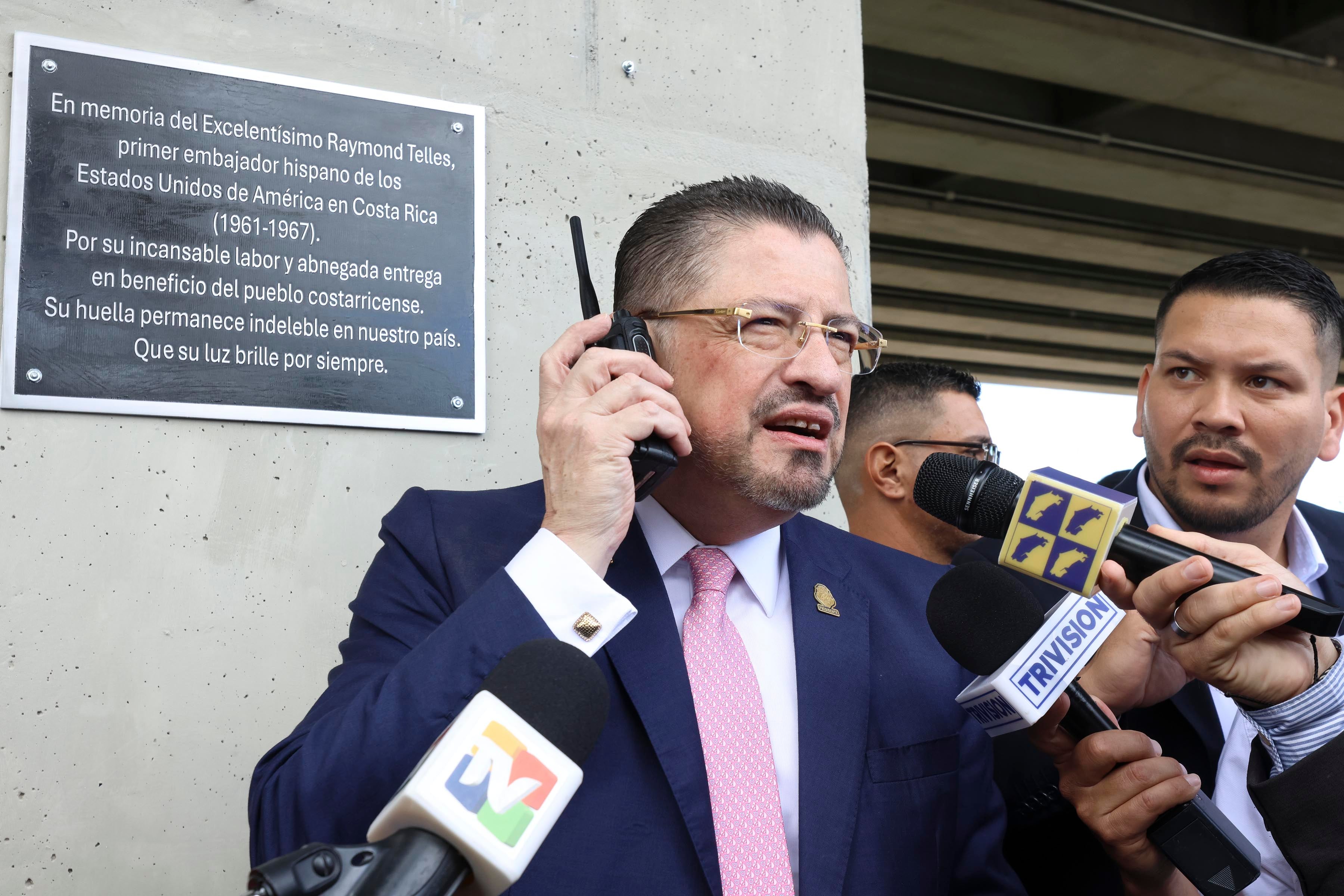 Inauguración rotonda Hatillo 3 y 4