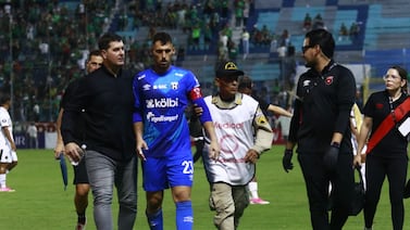 Alajuelense se preocupa por Washington Ortega: esto le pasó al arquero