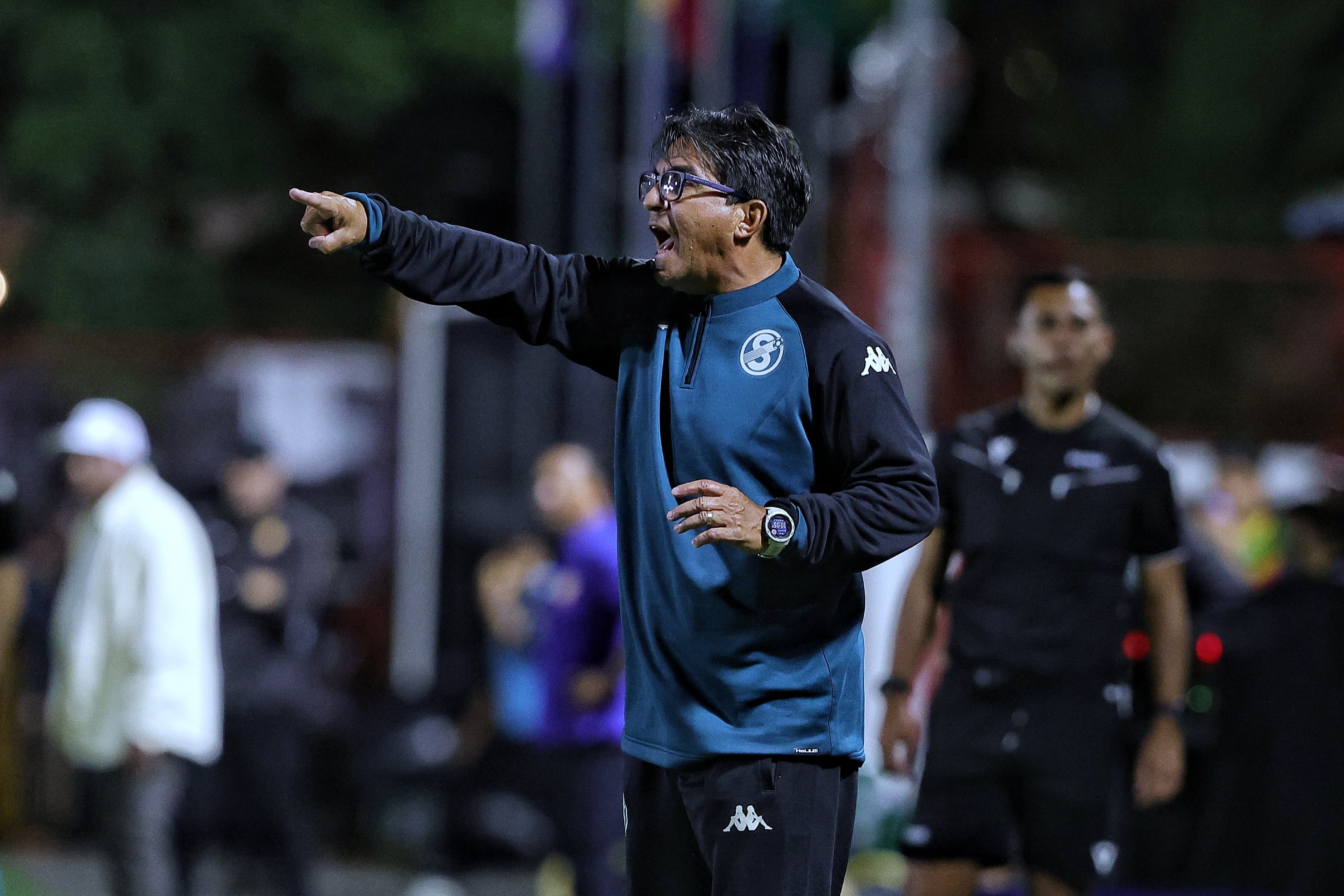 17/09/2025/ Juego entre el Club Sport Herediano vs Saprissa por el torneo apertura 2025 de la Liga Promerica en el estadio Carlos Alvarado / foto John Durán