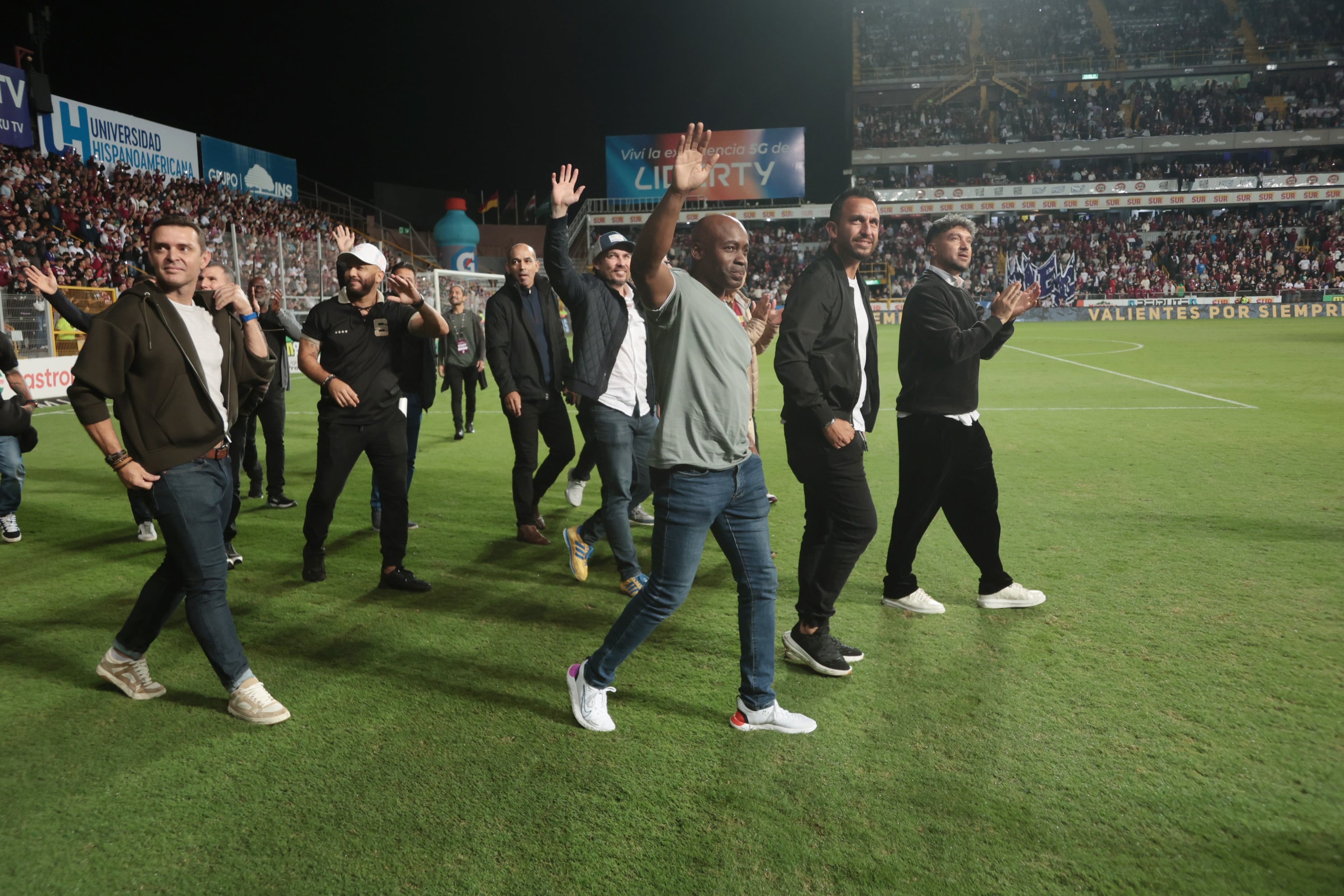 17/12/2025 / partido de ida entre Deportivo Saprissa vs Liga Deportiva Alajuelense por el partido de ida de la final del Torneo apertura de la Liga Promerica 2025 en el estadio Ricardo Saprissa / foto John Durán