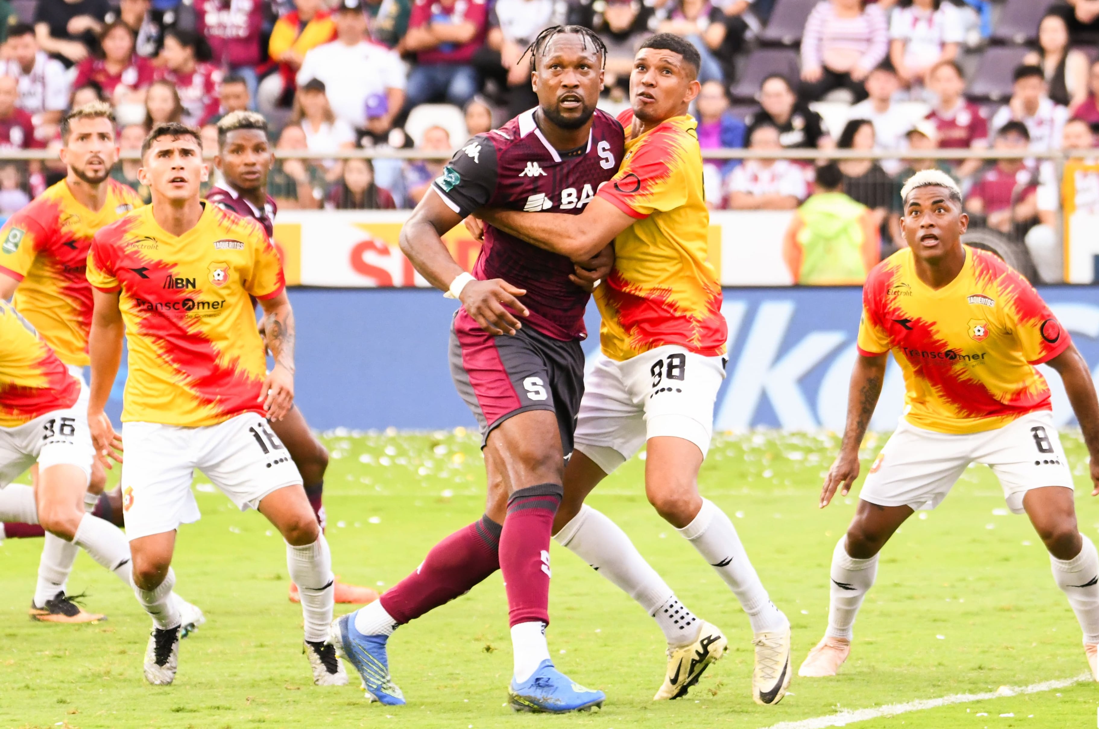 Getsel Montes fue quien mas marco a Kendall Waston