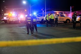 Asaltantes disparan contra cliente que evitó robo en minisúper