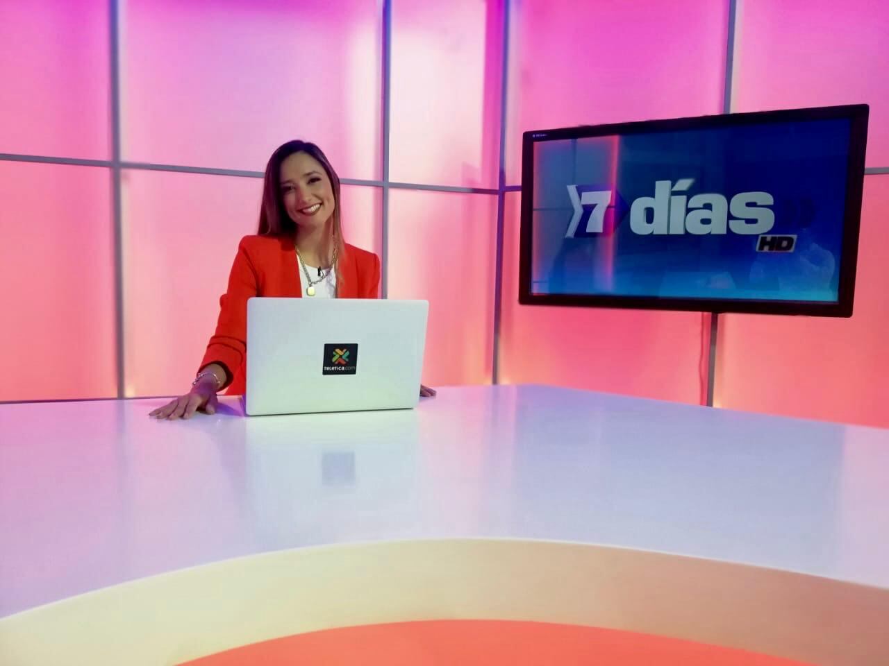 Mariela Montero lleva seis años en Teletica y aunque ha salido bastante en tele muchos hablan de ella hasta hace unas semanas