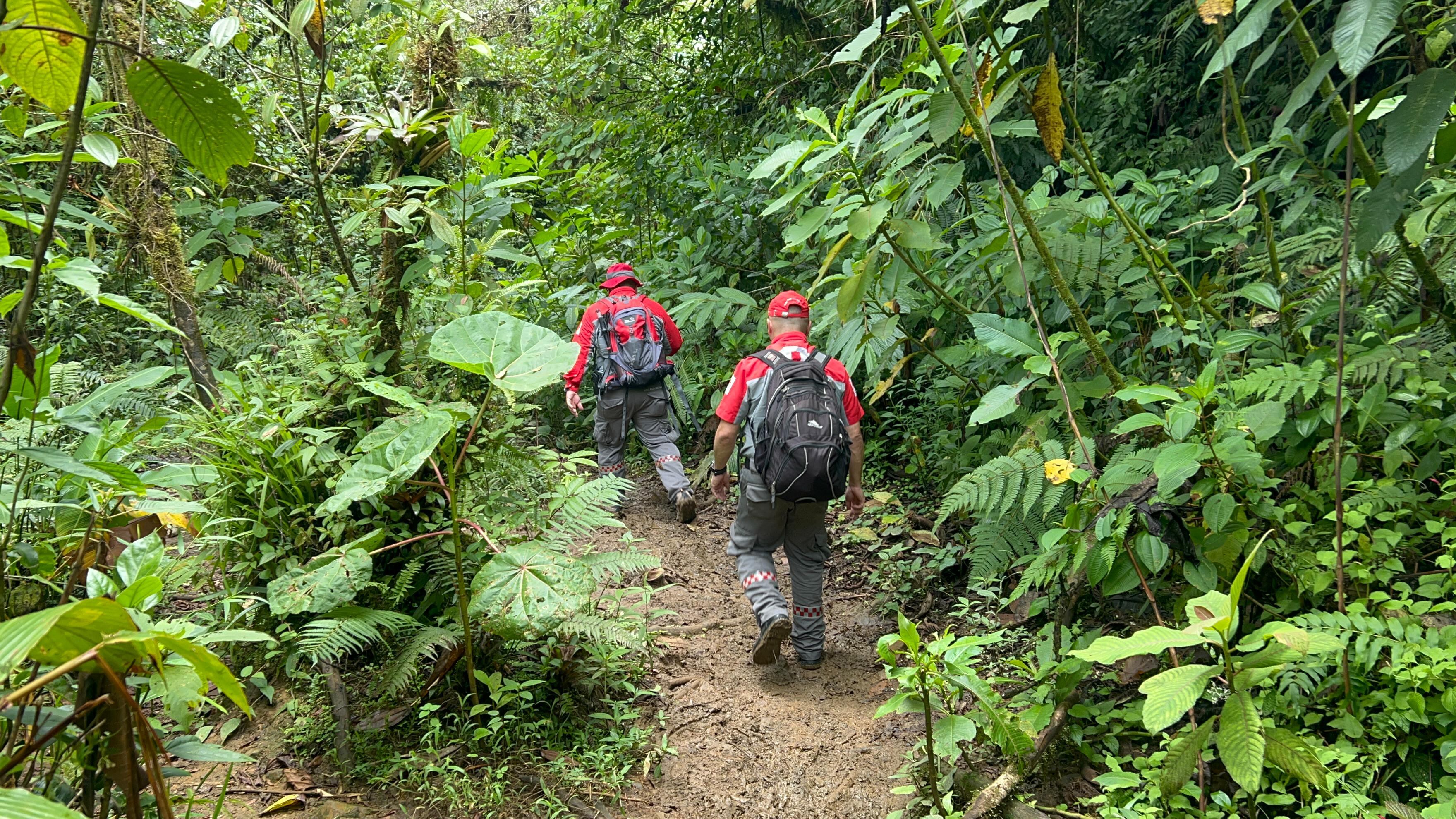 Rescate de senderistas extraviados en el Zurquí. Foto Cruz Roja.