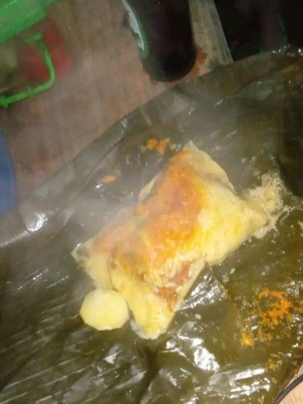 Doña Karla Laguna Roque, quien nació en Matagalpa y heredó la cuchara de su abuela y su mamá, nos da bolados para hacer nacatamales navideños nicaragüenses