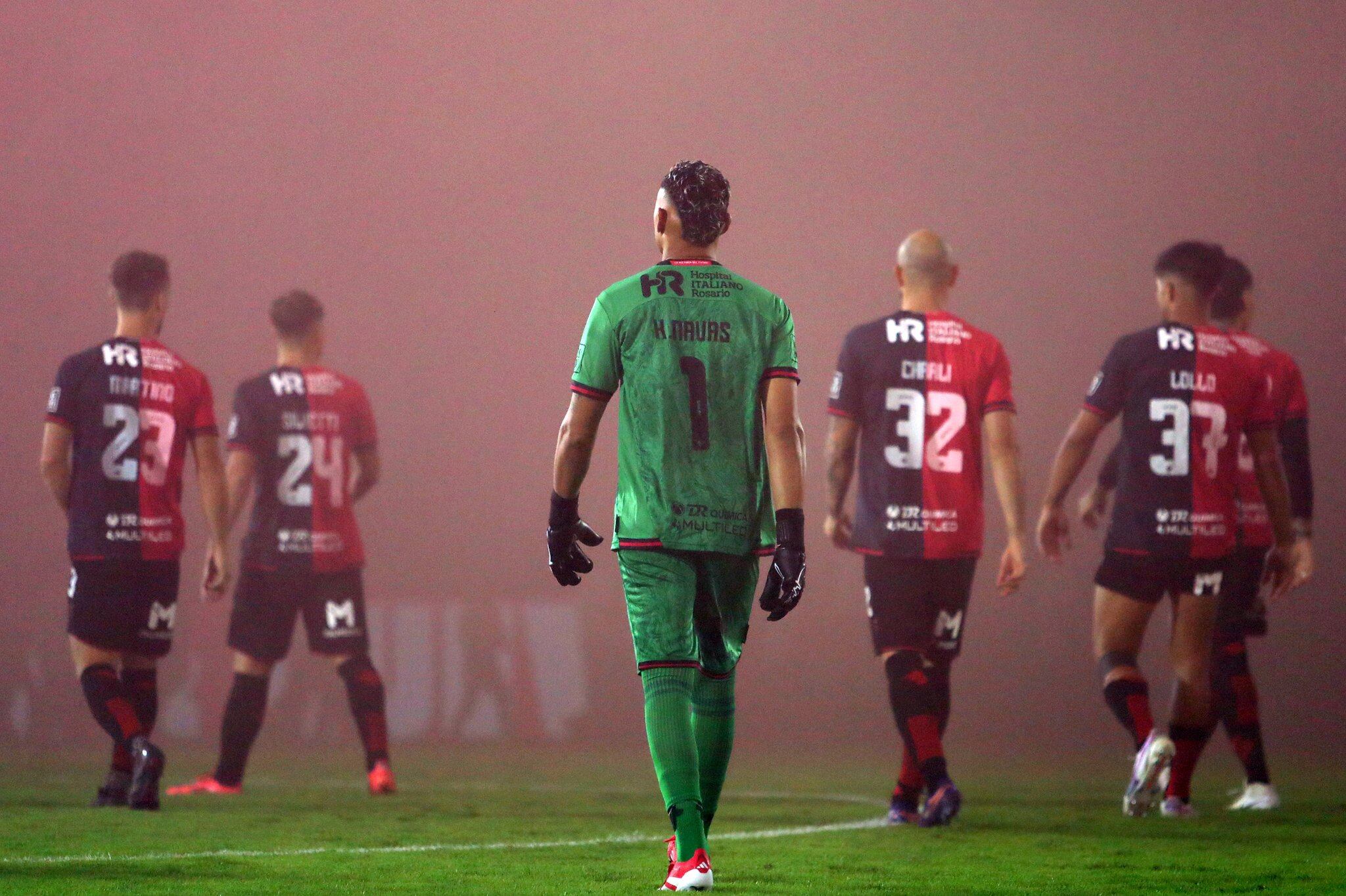 Keylor Navas es la figura de Newell's, la afición ya hasta le tiene un cántico.