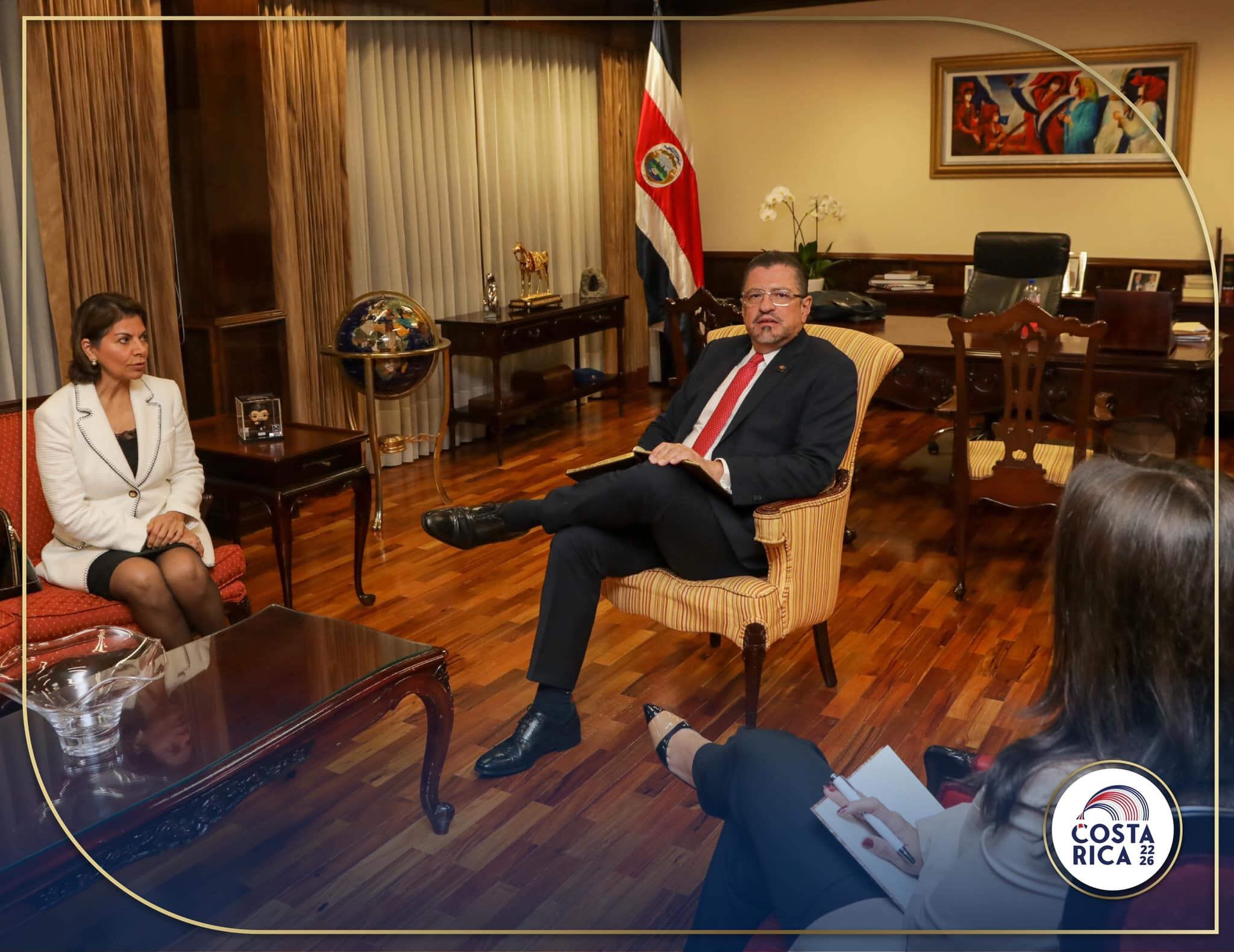 La expresidenta de Costa Rica, Laura Chinchilla se reunión este 7 de octubre con el actual presidente del país, Rodrigo Chaves Robles, para hablar sobre la posibilidad de que ella sea candidata oficial a la presidencia del Banco Interamericano de Desarrollo