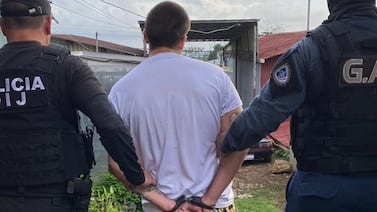 Capturan a sospechoso de provocar pánico dentro de un local comercial