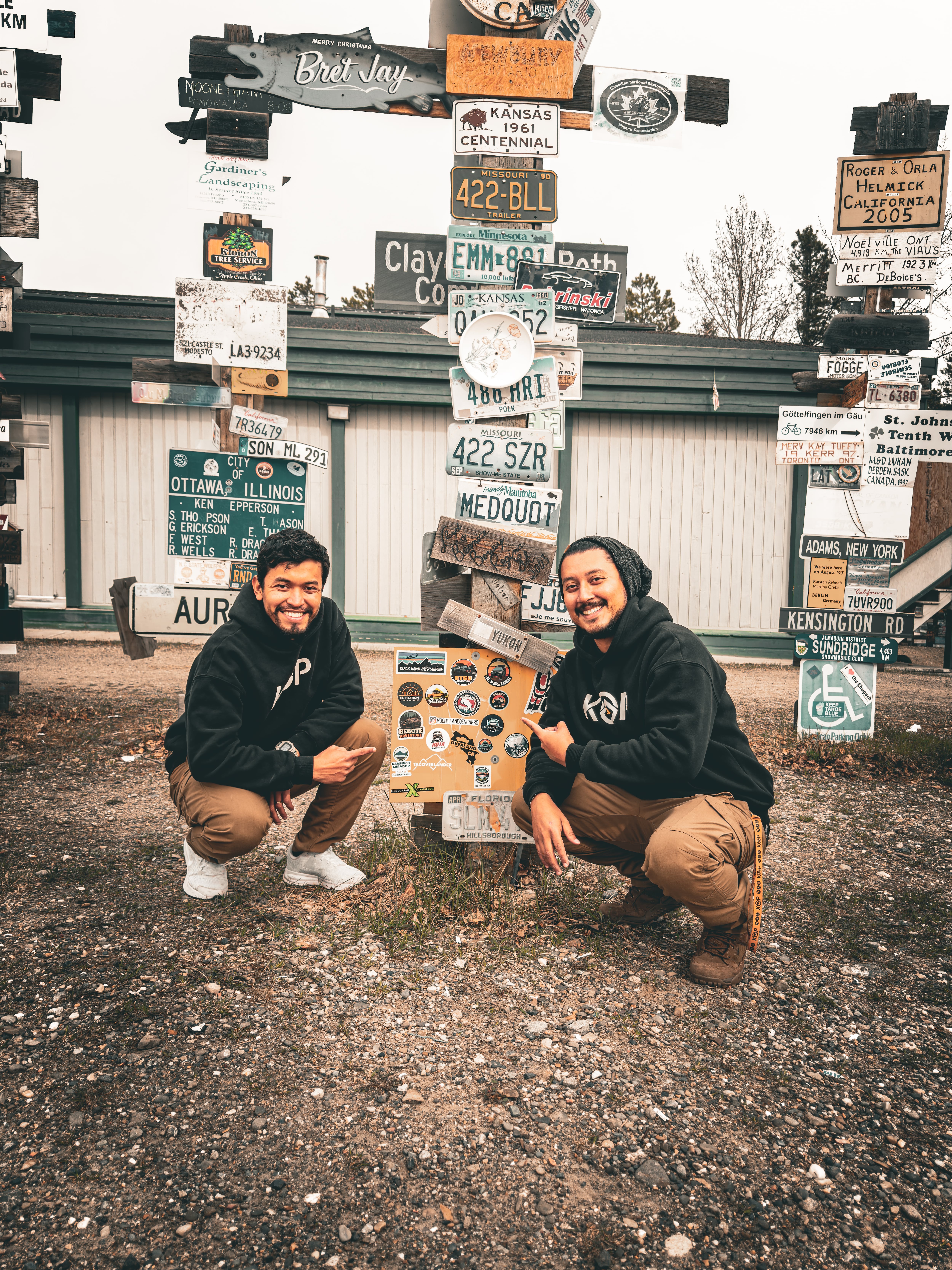 Lidier Guzmán, de Liberia, y Jeudrin Ali, de Santa Cruz, manejaron miles de kilómetros desde Costa Rica para cumplir el sueño de llegar a Alaska