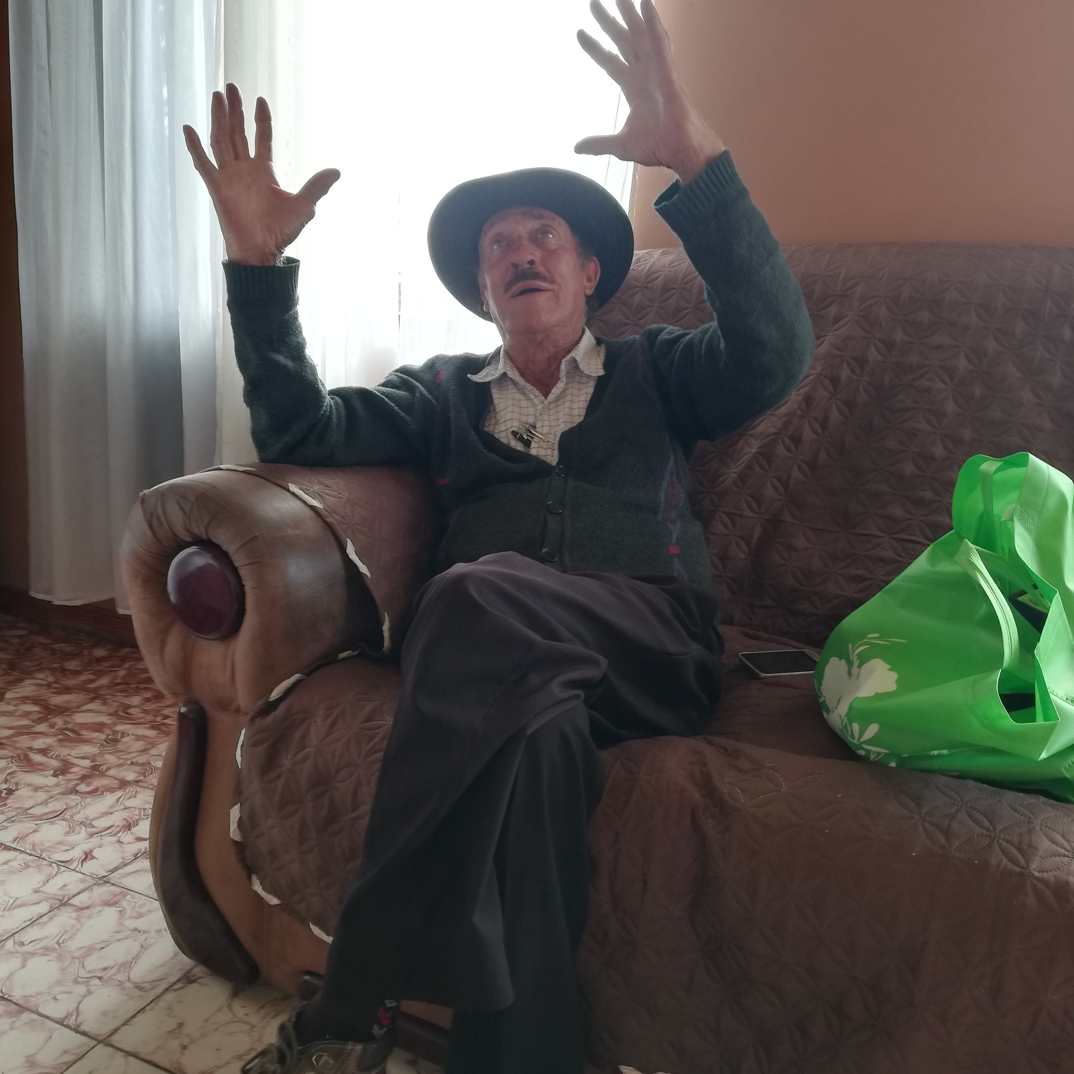 El 18 de febrero del 2021 don Evangelista Blanco Brenes el escultor del parque de Zarcero confirmó que urge alguien que quiera aprender el oficio