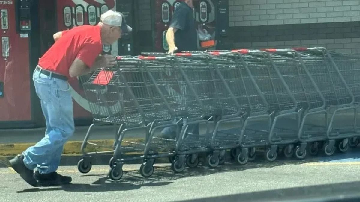 Tom Mims se levanta a las 3 de la mañana para trabajar en un supermercado de Alabama.