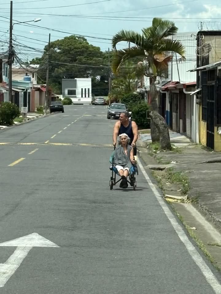 Ronald Jiménez González, de 60 años.