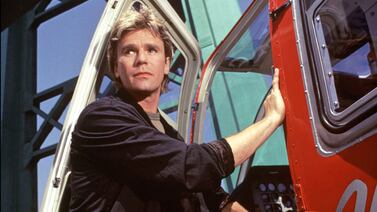 Protagonista de MacGyver luce irreconocible hasta para el más fan de la serie, ¿qué le pasó?