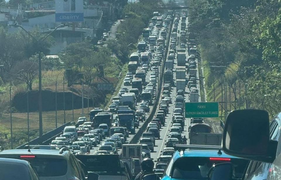 El hallazgo del cuerpo ha provocado presas en la General Cañas