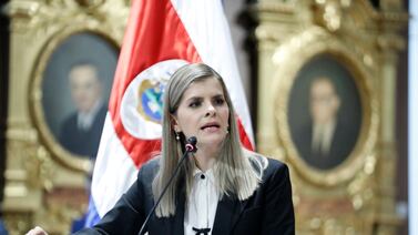 Frente Amplio envía a Laura Fernández una carta en la que le exige justicia tributaria