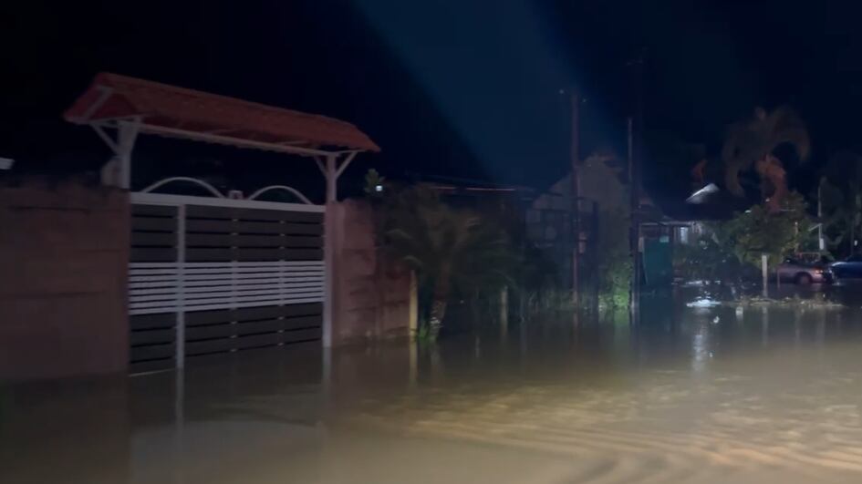 Inundaciones por frente frío#8. Foto: Bomberos