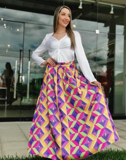 La exreina de belleza Ashley Arguedas explotó contra la organización de Miss Universo.