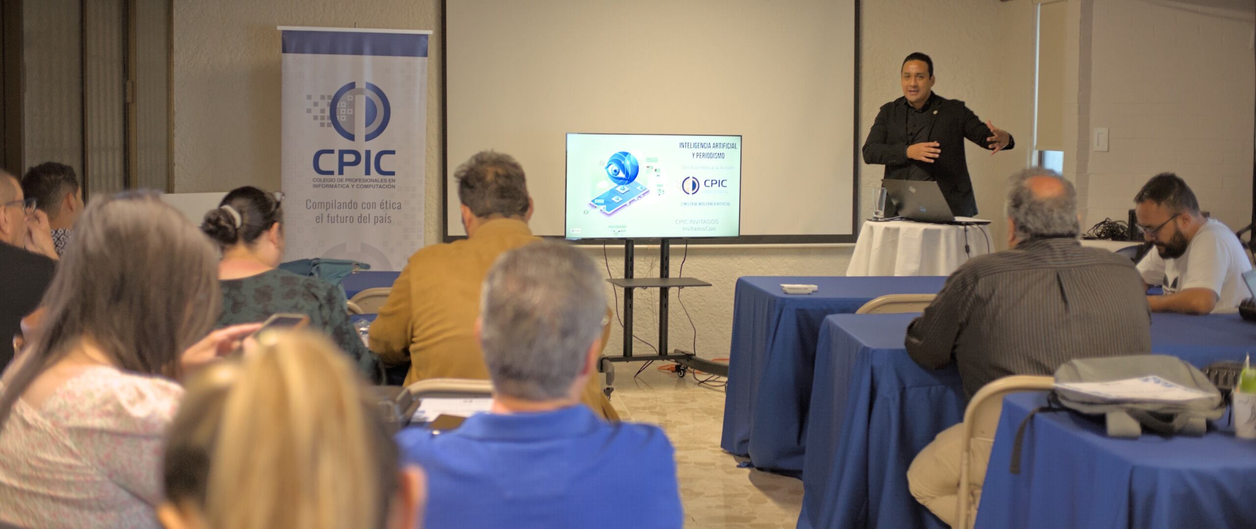 José Andrés Fernández Marmolejo, de la comisión de Inteligencia Artificial del Colegio de Profesionales en Informática y Computación (CPIC)