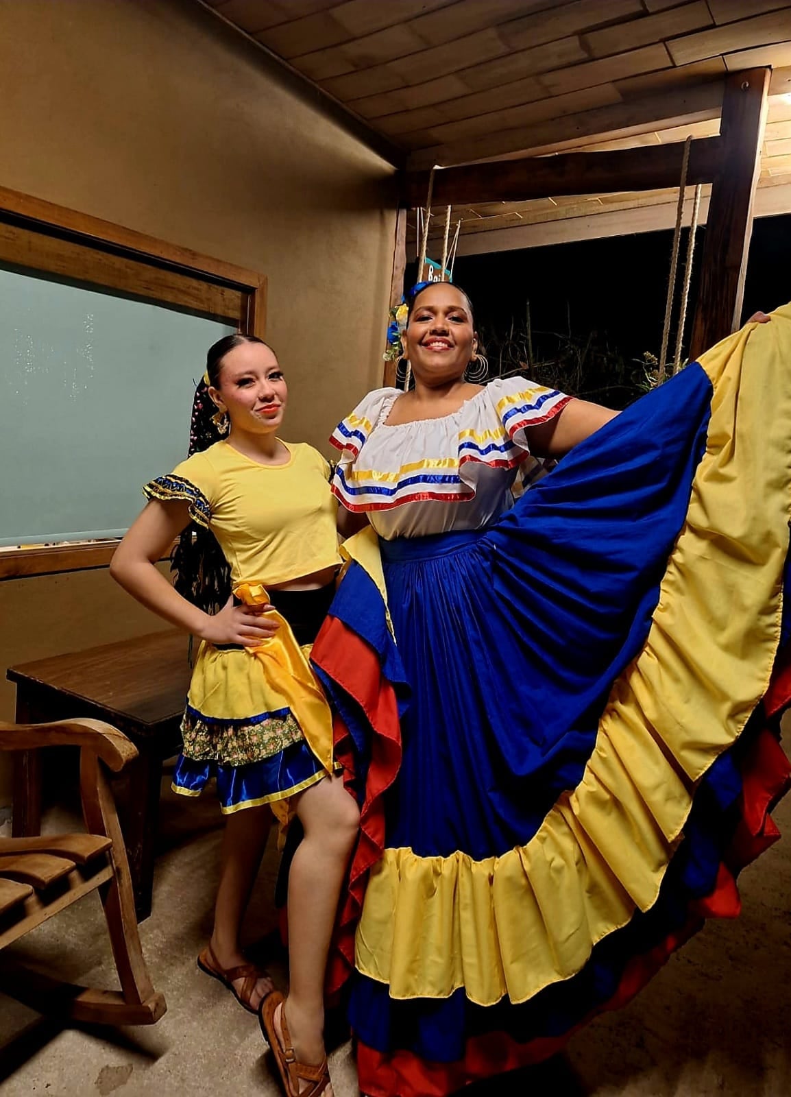 Carla Vanessa Mesa llegó hace 34 años buscando trabajo. Sin imaginarlo, fue en suelo costarricense donde pudo cumplir el anhelo que la acompañaba desde niña: bailar folclor nicaragüense.