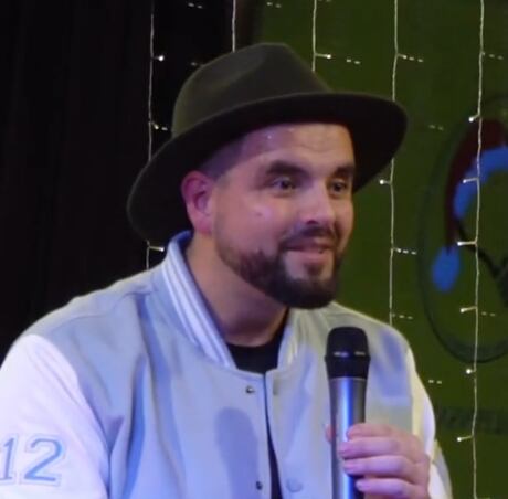 Juan Cajiao es muy querido en el mundo de la comedia.