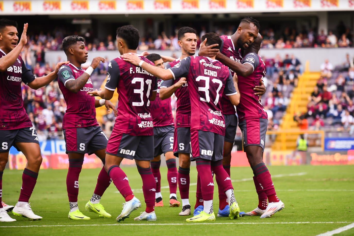 Saprissa vs Santa Ana
