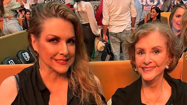 Tía Florita recibe mensajes cargados de amor y felicitaciones en su cumpleaños 99